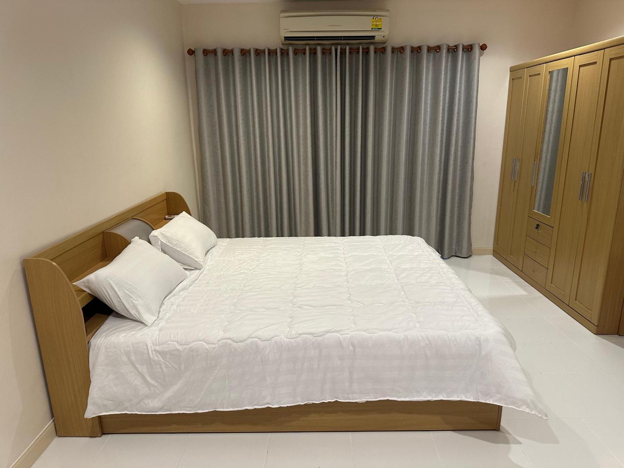 Country Complex Bangna Lejlighedshotel Bangkok Eksteriør billede