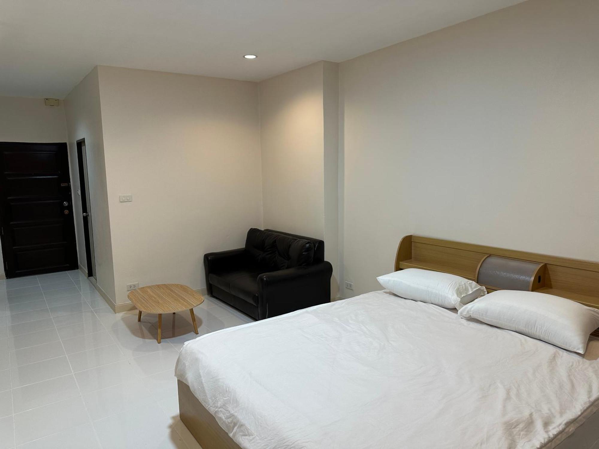 Country Complex Bangna Lejlighedshotel Bangkok Eksteriør billede